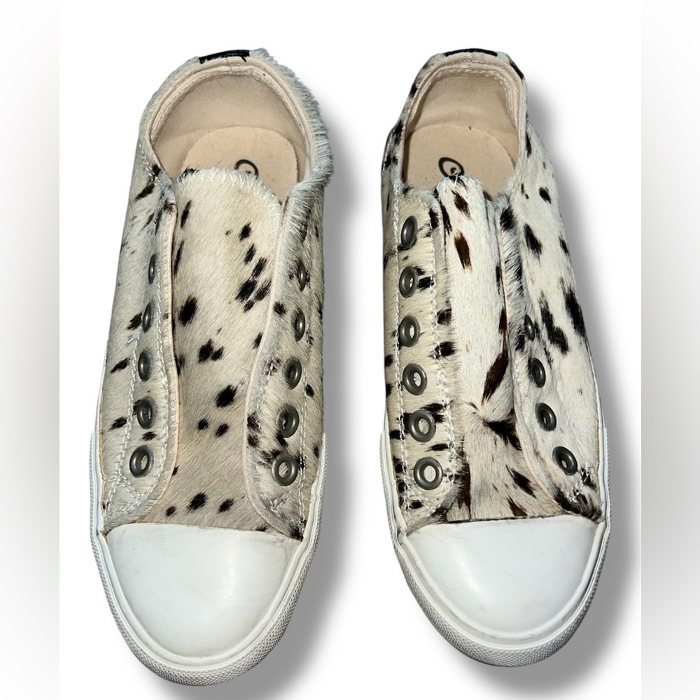 Naughty monkey cowhide distressed shalomar sneakers size 7.5